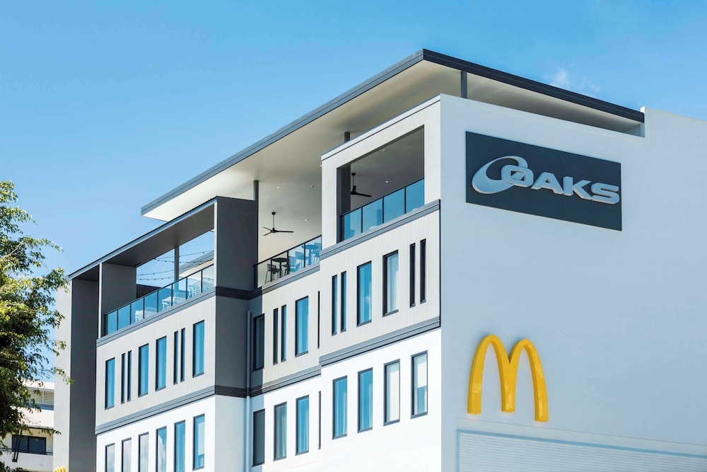 Oaks Cairns Hotel