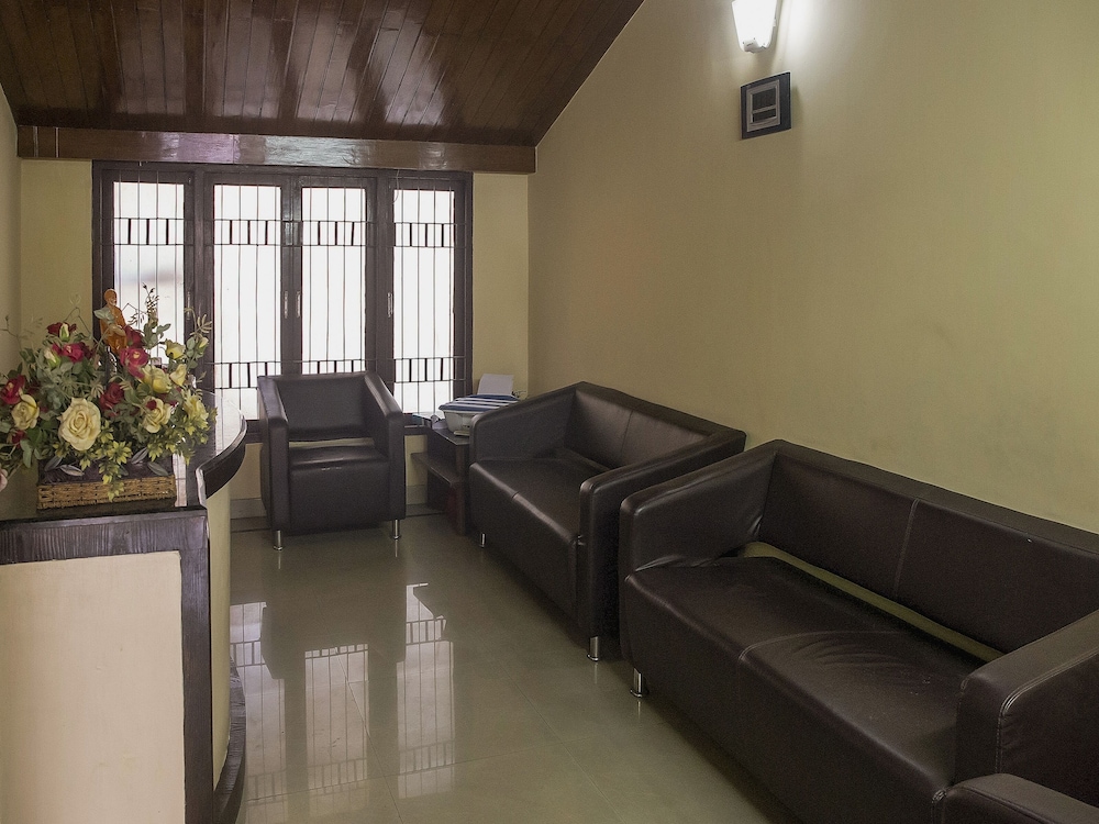 Super Hotel O Sai Leela