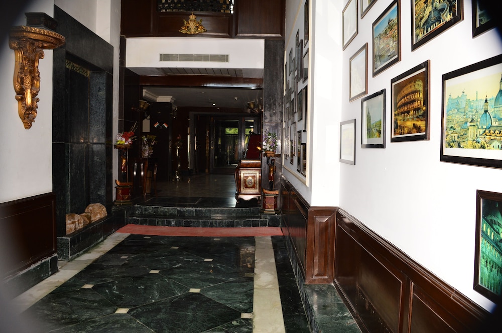 Hotel Diplomat Residency - Bareilly