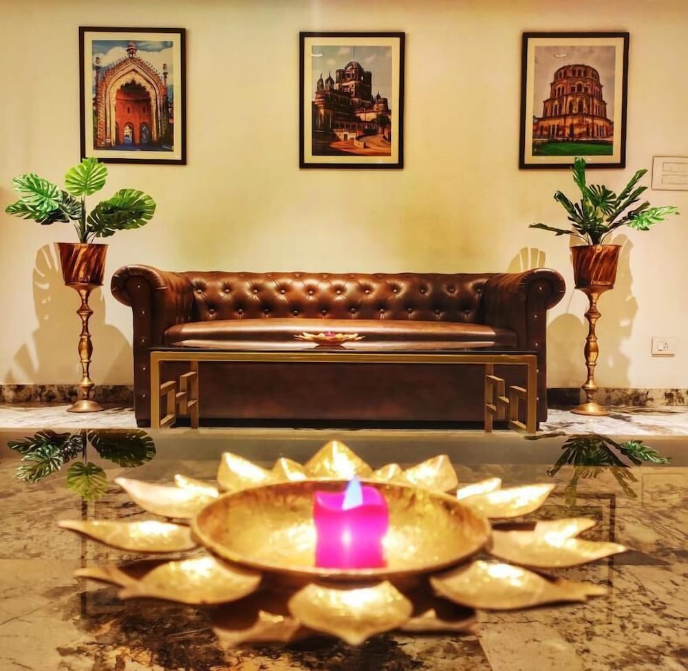 RNB Select Hotel Walk In by 1589 Lucknow