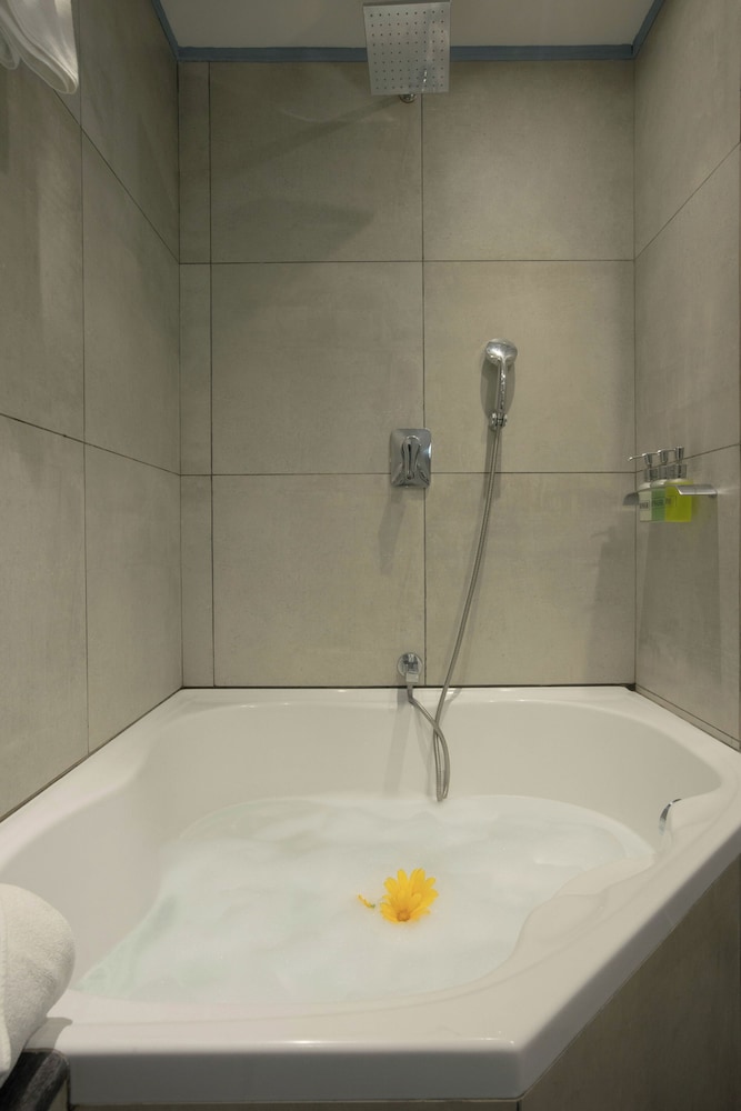 Coral Reef Hotel & Spa, Port Blair