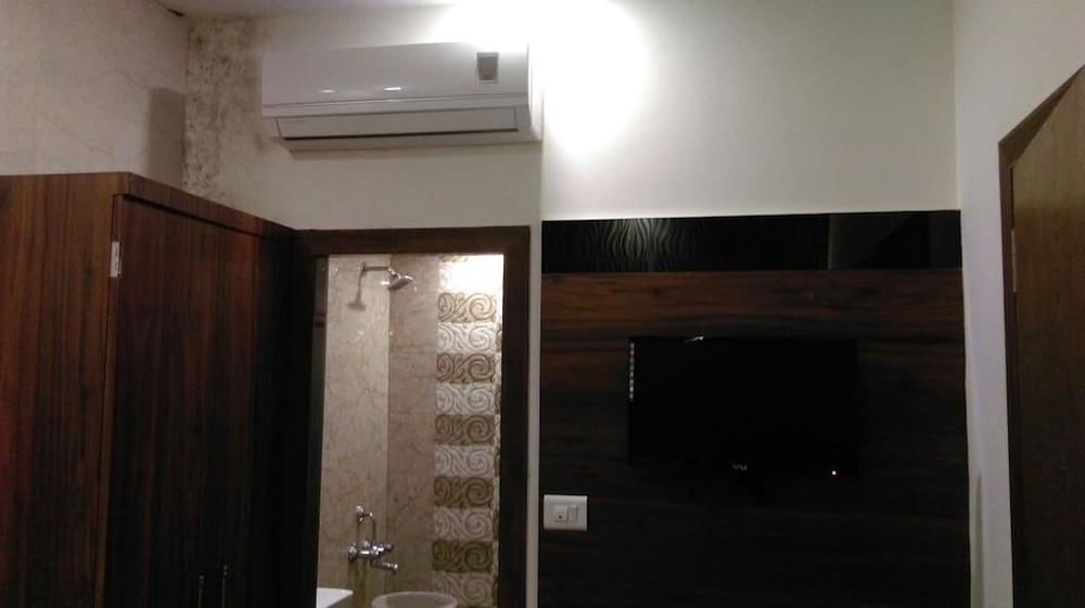 Hotel Palace Residency