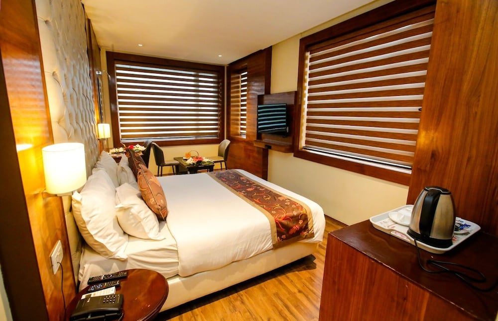 Hotel The Residency