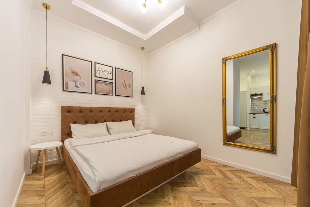 Central Dayflat Apartments