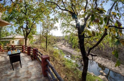 The Riverwood Forest Retreat-Pench