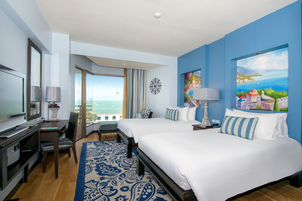 The Bayview Hotel Pattaya