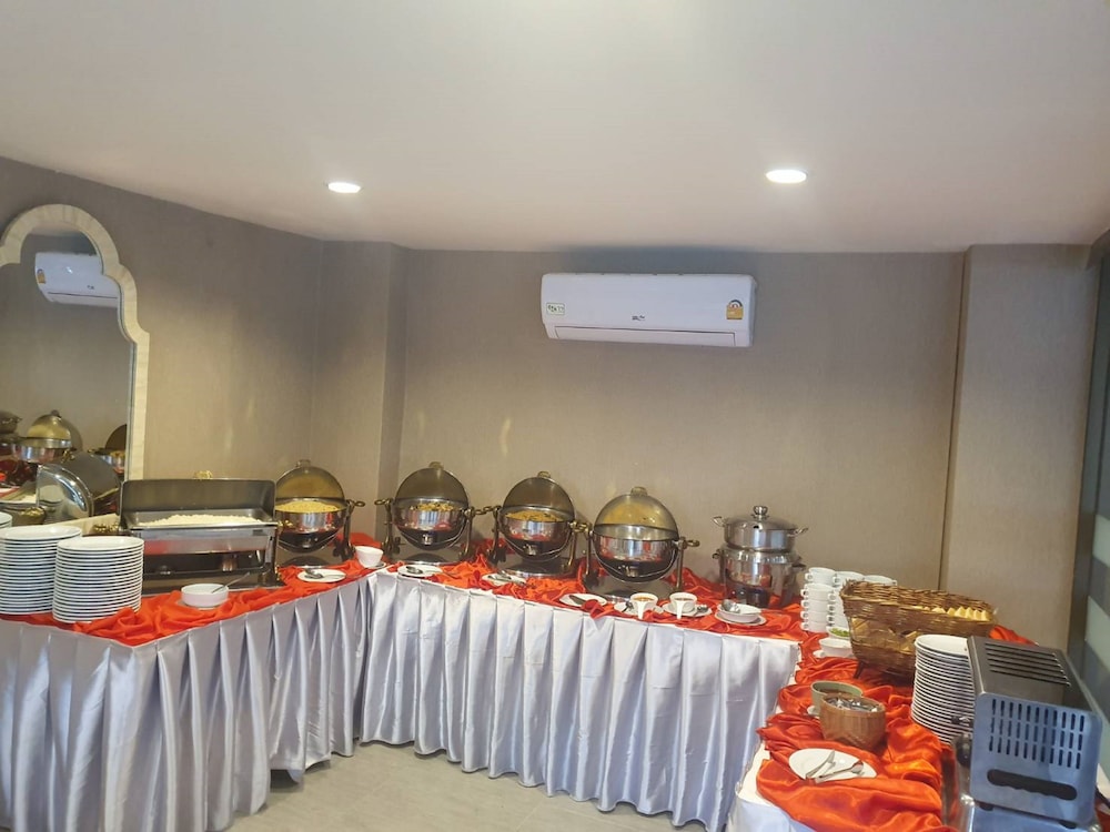 Almas Hotel Bangkok