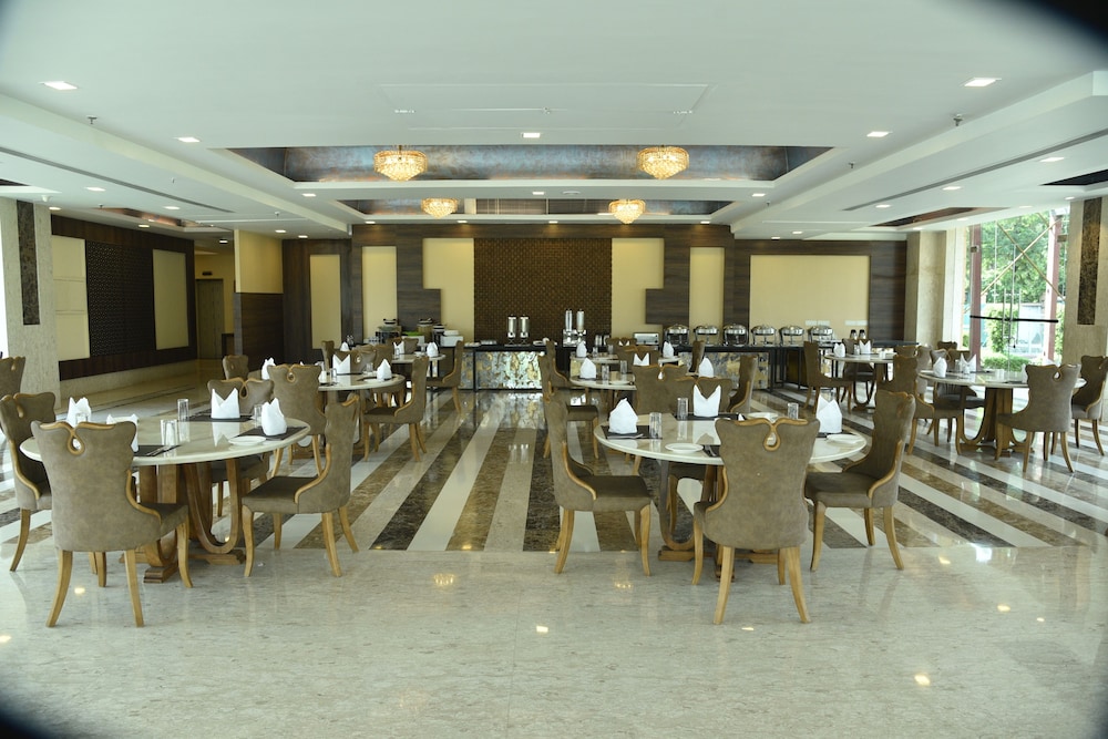 Opulent by Udman Hotels and Resorts