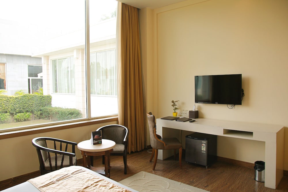Opulent by Udman Hotels and Resorts