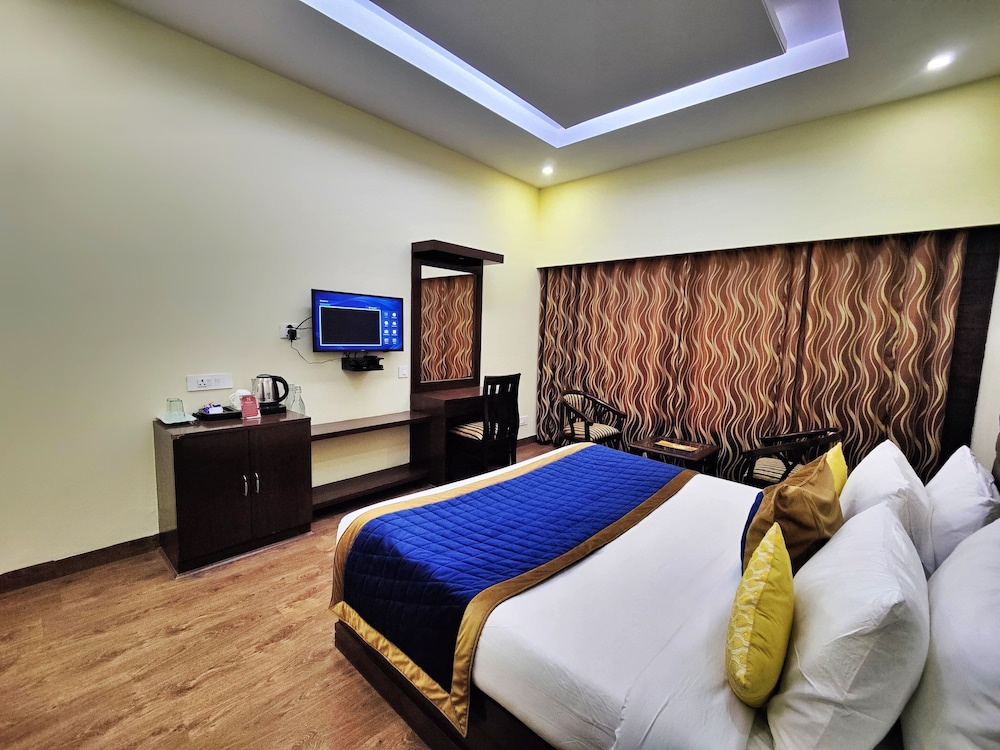 The Ashoka Inn 