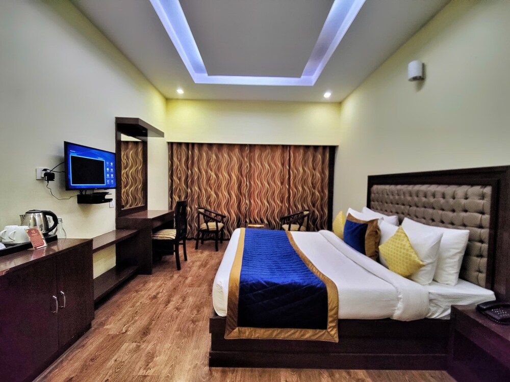The Ashoka Inn 