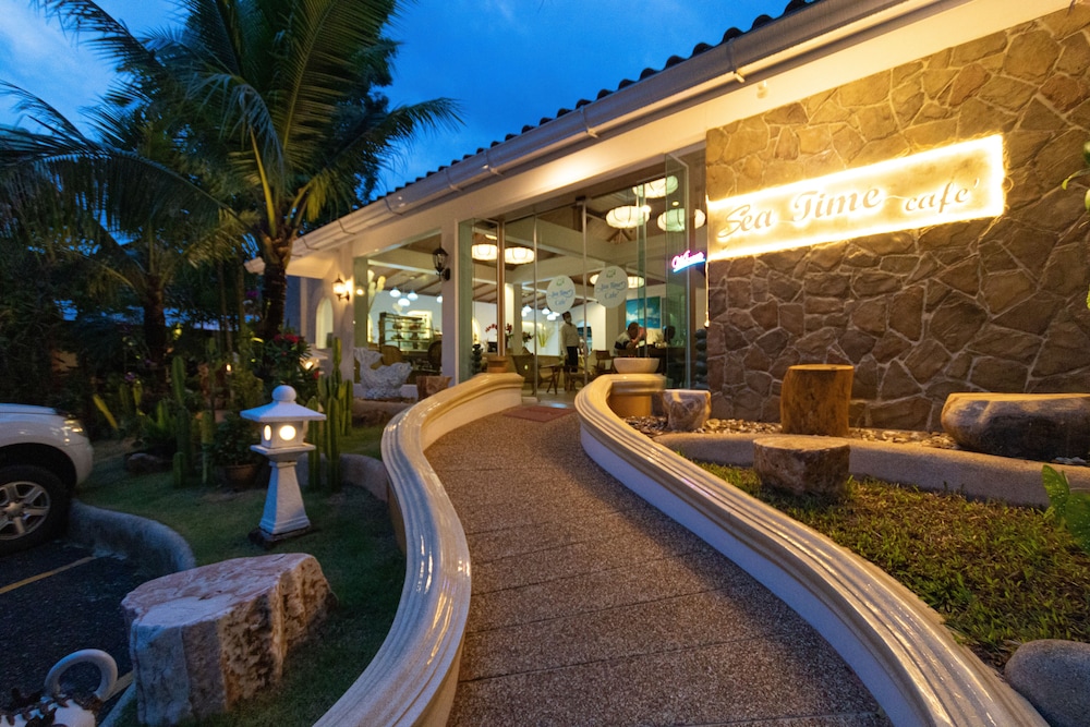 Aochalong Villa Resort & Spa