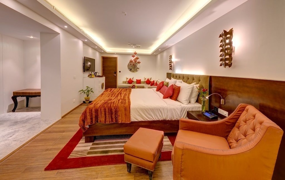 The Hotel Hindusthan International