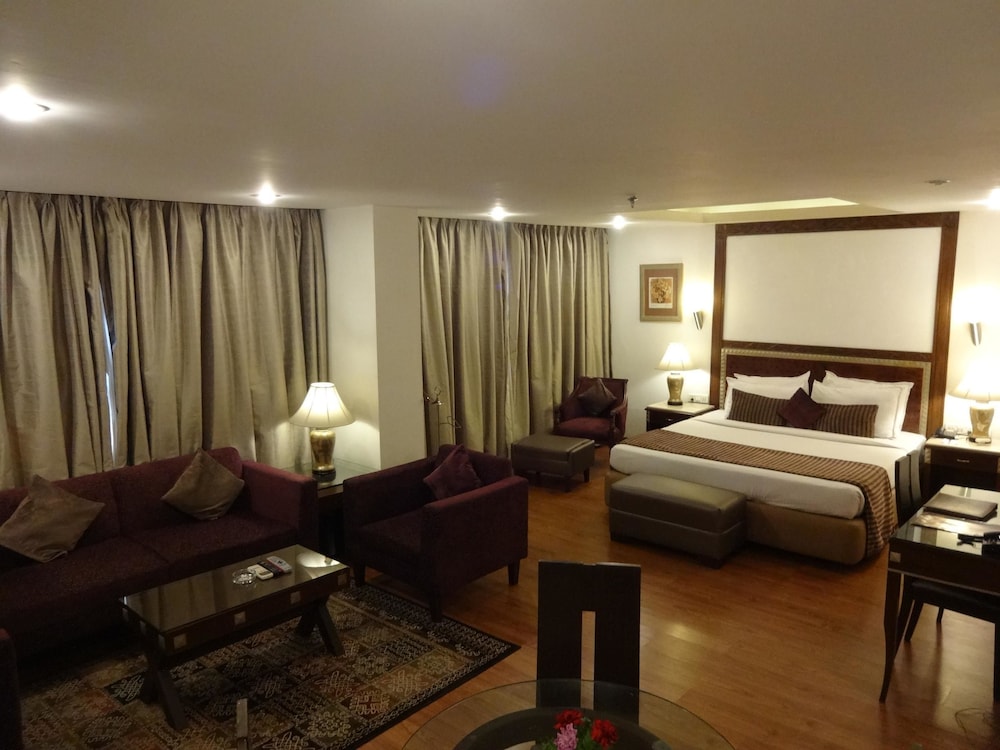 The Hotel Hindusthan International