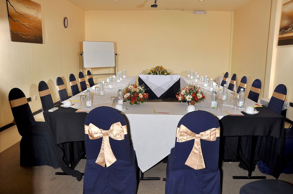 Ramada by Wyndham Katunayake Colombo International Airport
