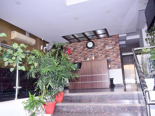 Hotel Flora inn