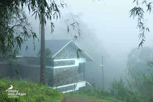 Misty Mountain Plantation Resort