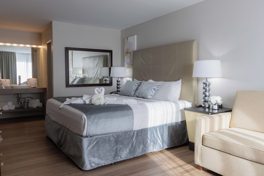 Magic Moment Resort & Kids Club, Dazzler Select by Wyndham