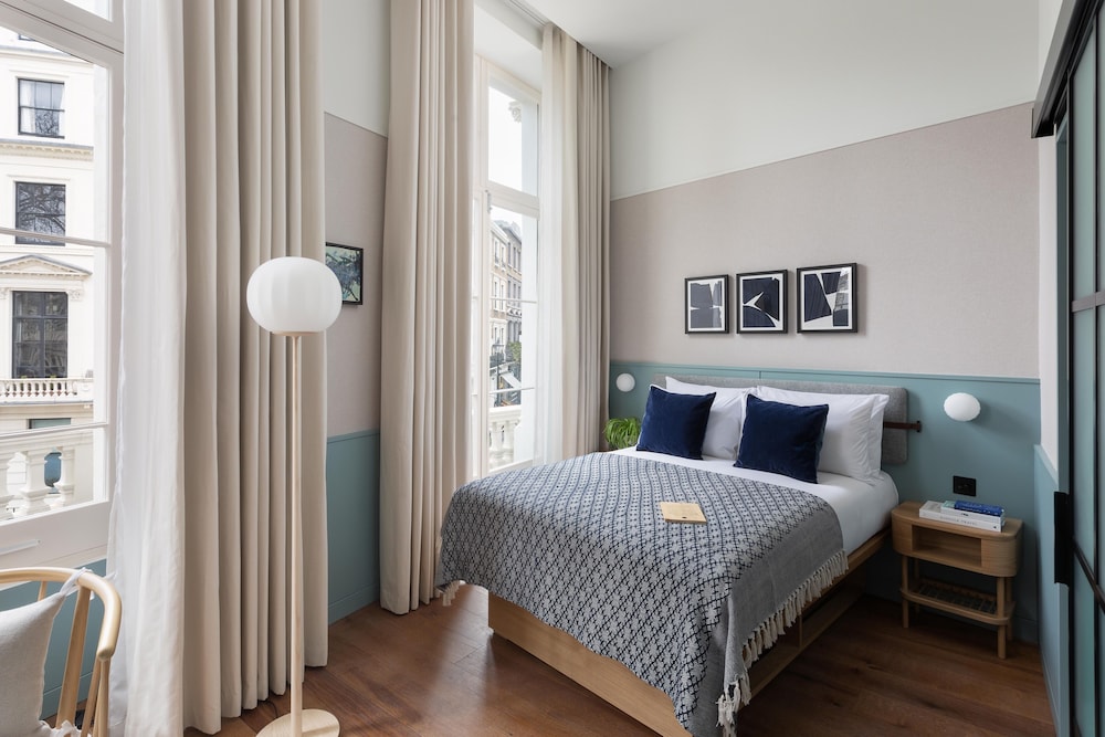 Inhabit Queen's Gardens, a Member of Design Hotels