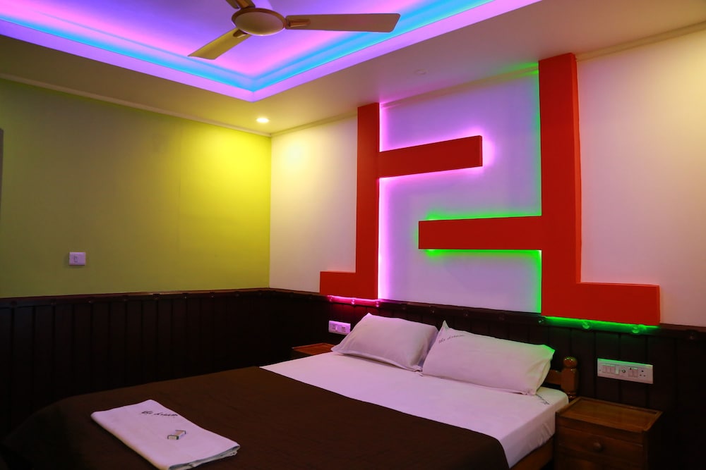 Kerala Houseboat