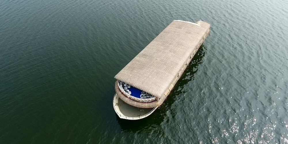 Kerala Houseboat