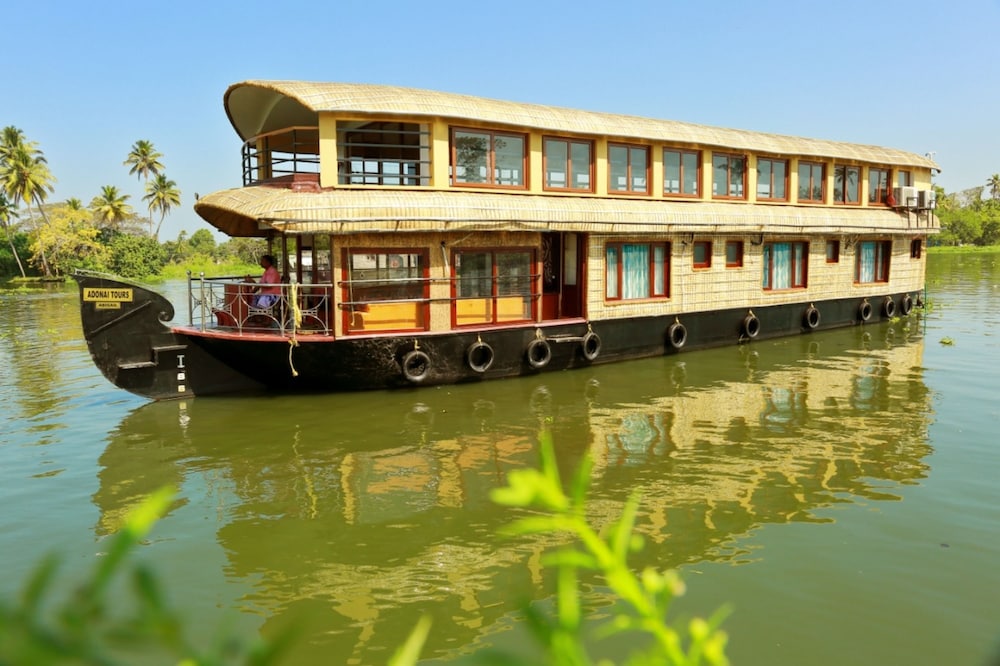 Kerala Houseboat