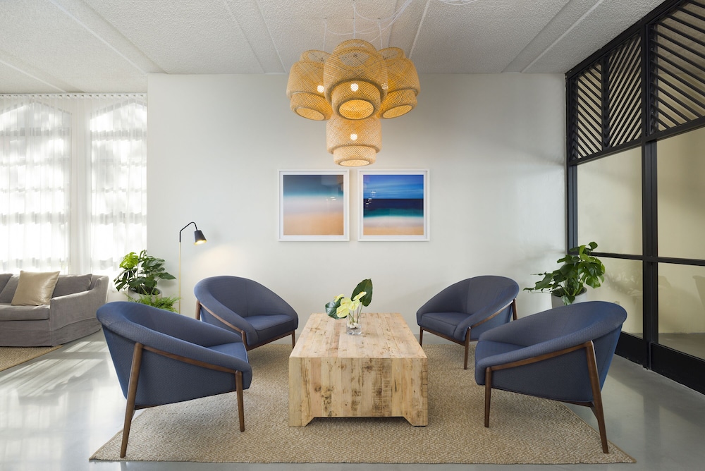 Ohia Waikiki Studio Suites