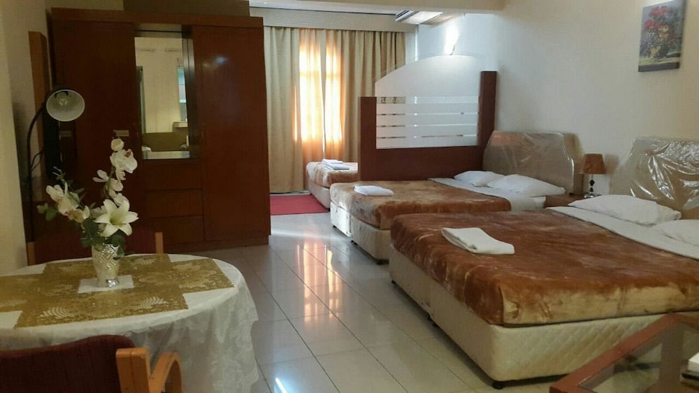 Al Raien Hotel Apartment