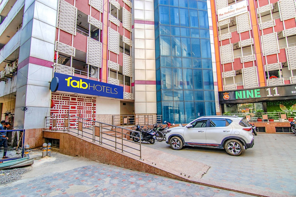 Fabhotel Moro Rohini Sector 11