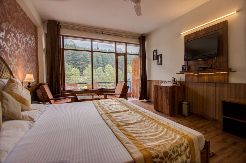 Hotel Natraj (500 Mtrs from Volvo Bus Stand)