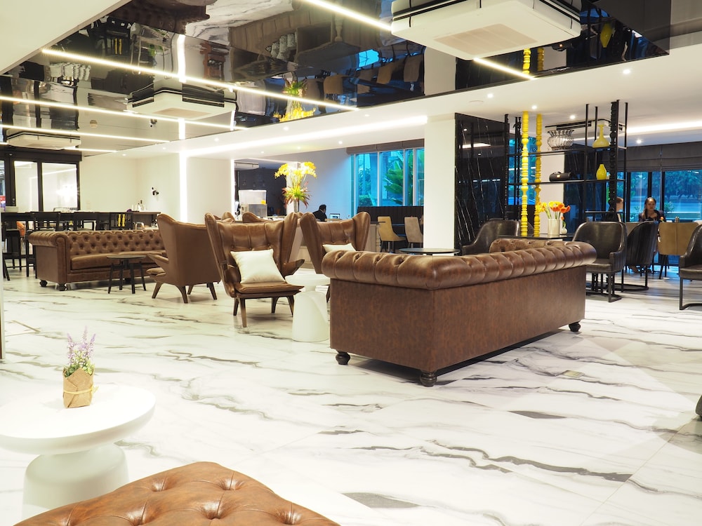 Palette Bella B All Suites Bangkok Hotel
