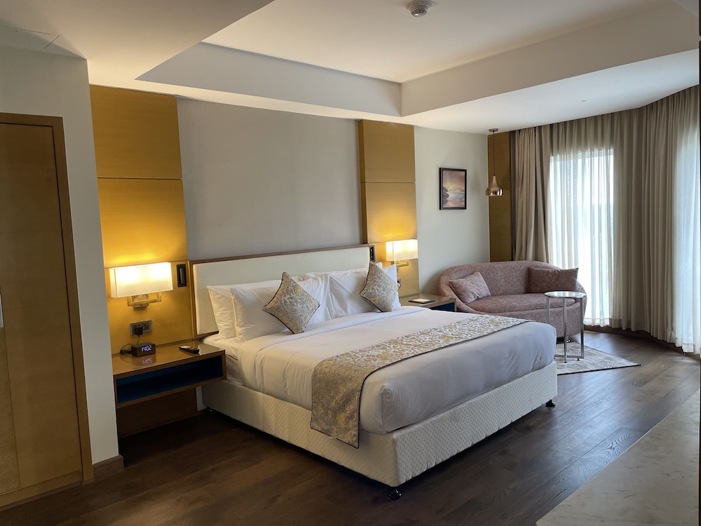 Gokulam Grand Hotel