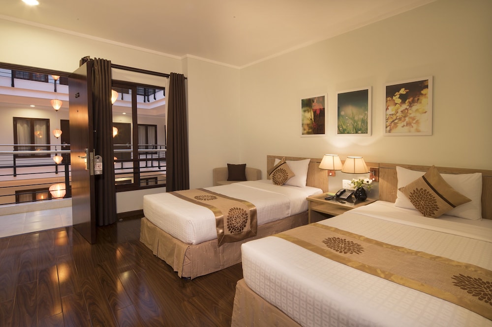 Vien Dong Hotel