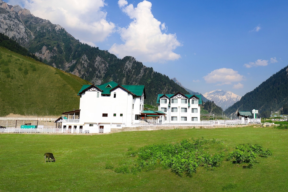 Lemon Tree Hotel Sonmarg
