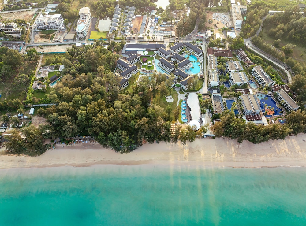 Amora Beach Resort Phuket