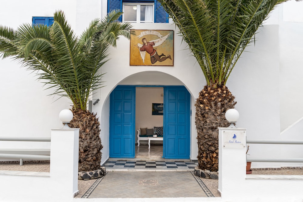 Ikaros Hotel