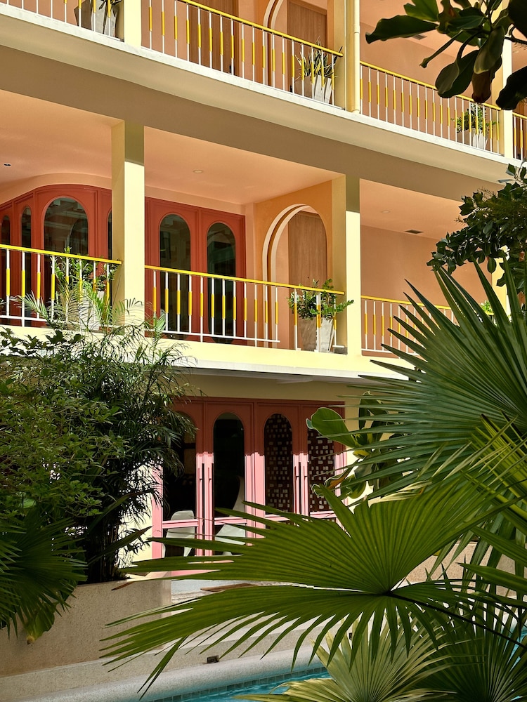 Miami Hotel
