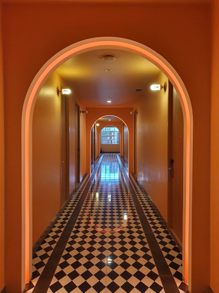 Miami Hotel