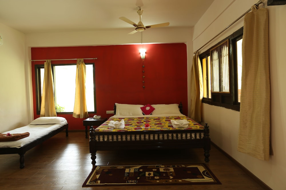 Sterling Palavelli Godavari