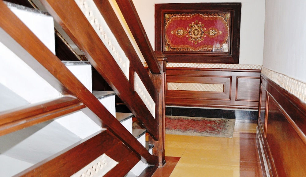Hotel Sadaf