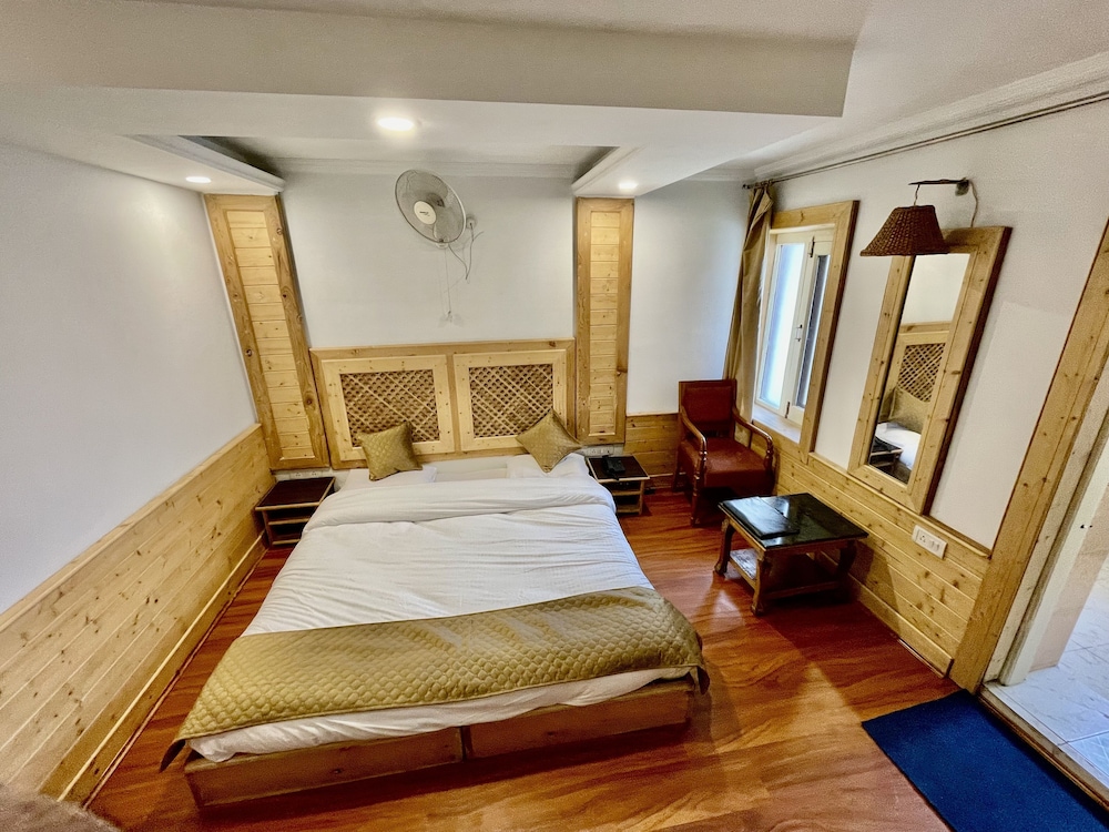 Hotel Sadaf