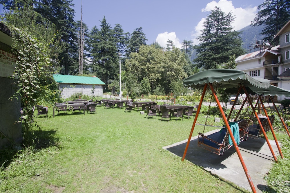 OYO 1537 Hotel Highland