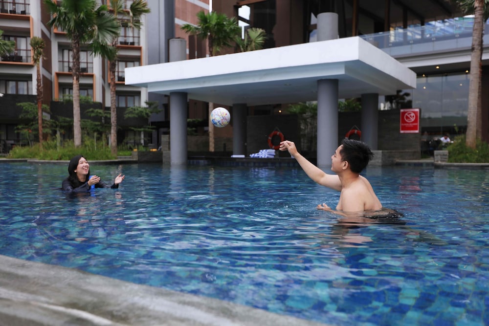 Aston Sentul Lake Resort & Conference Center