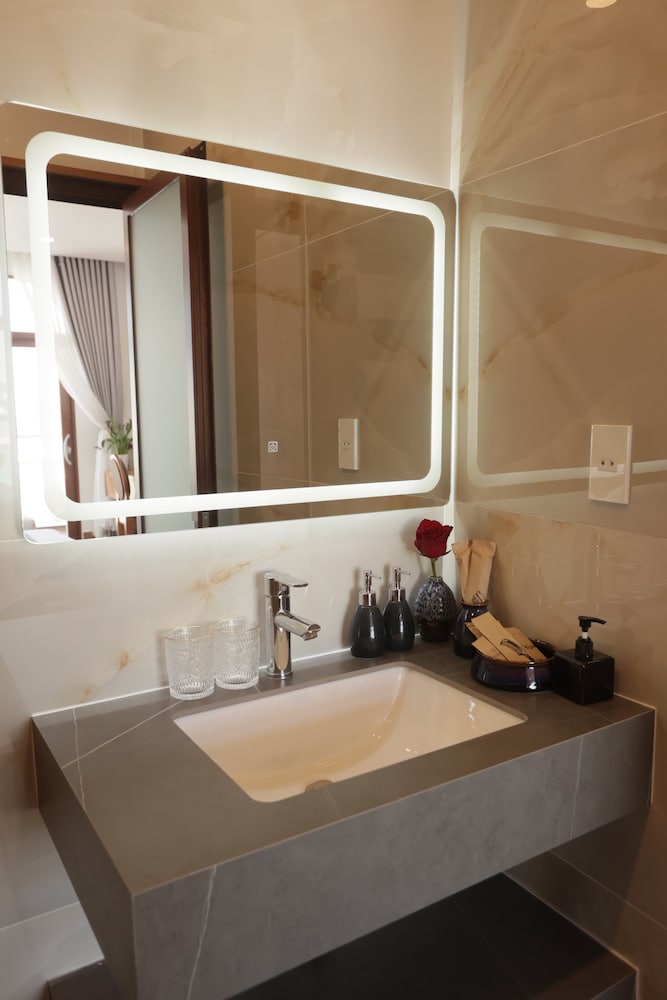 Cat Tuong Hotel