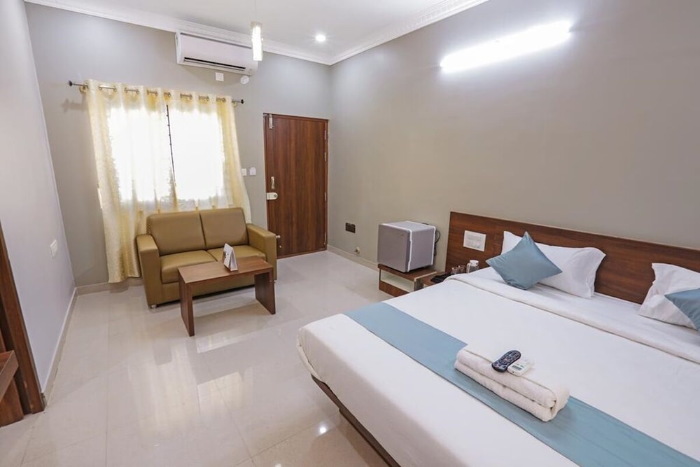 Gateway Suites