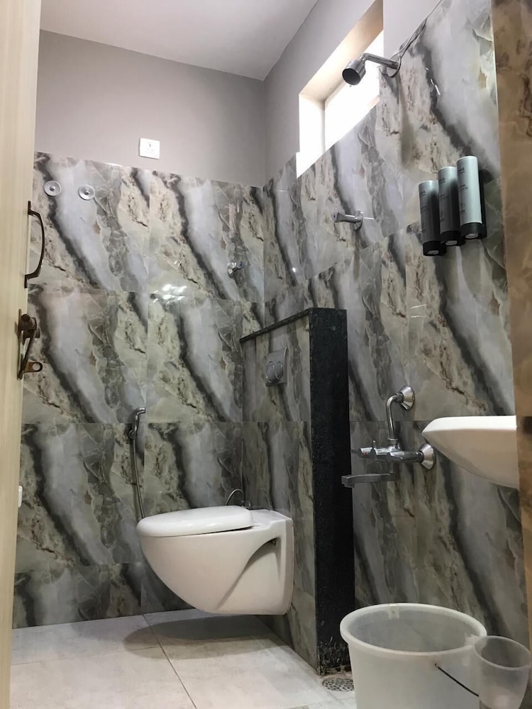 Gateway Suites