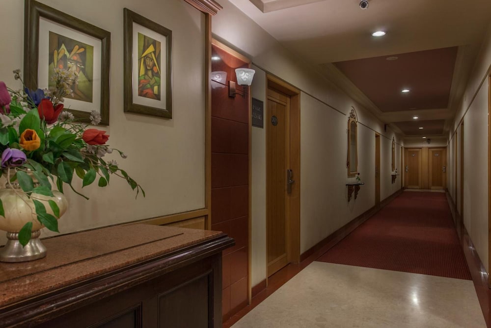 Hotel Shree Panchratna
