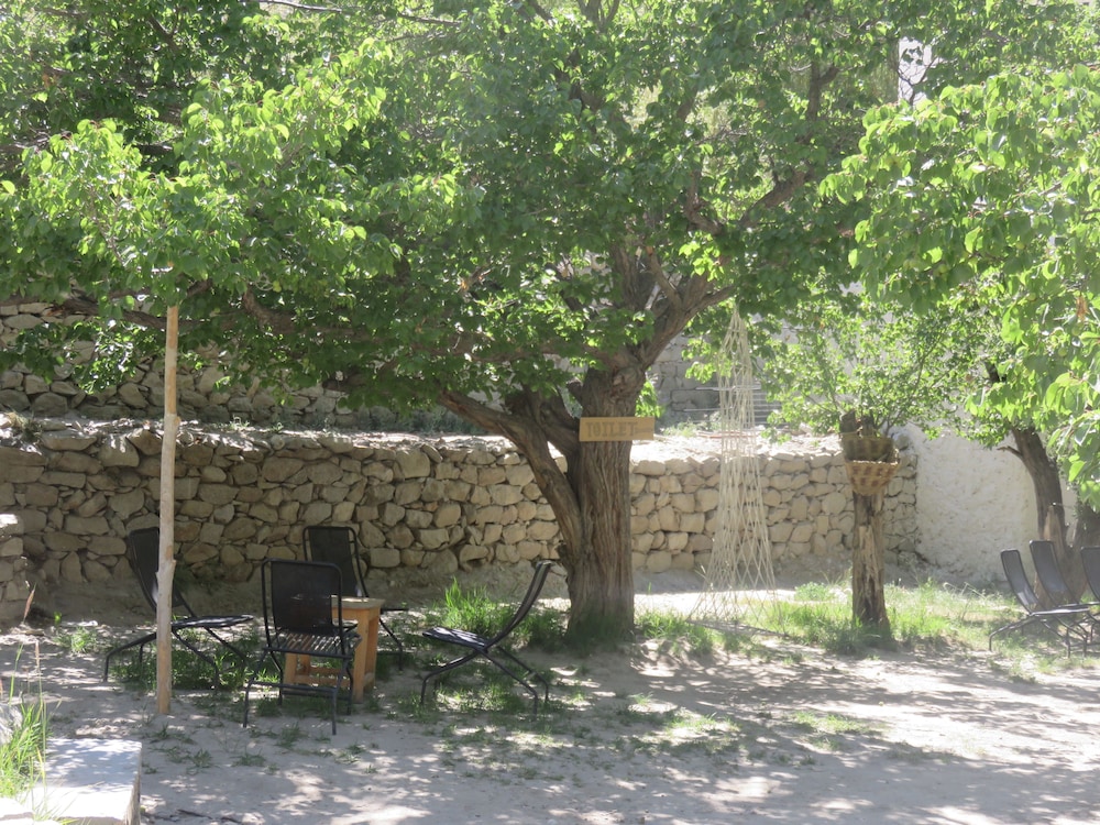 Tih Silk Route Cottages