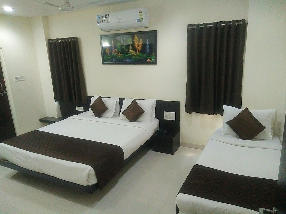 Hotel Avon International