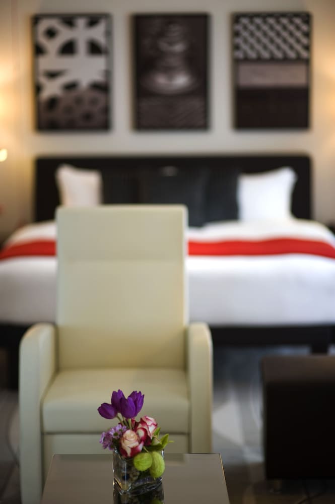 Staybridge Suites Abu Dhabi Yas Island by IHG